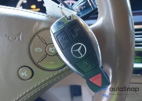 2012 Mercedes-Benz S 550 4Matic z USA, uszkodzony, nr VIN WDDNG9EB3CA433879